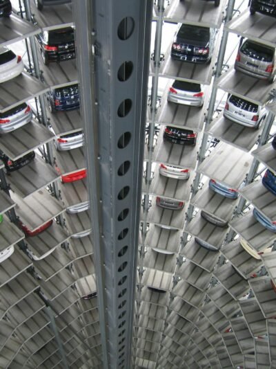 VEHICULES AUTOMOBILES VOITURES 4 ROUES